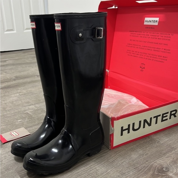 SOLD - Picture 7 of 8